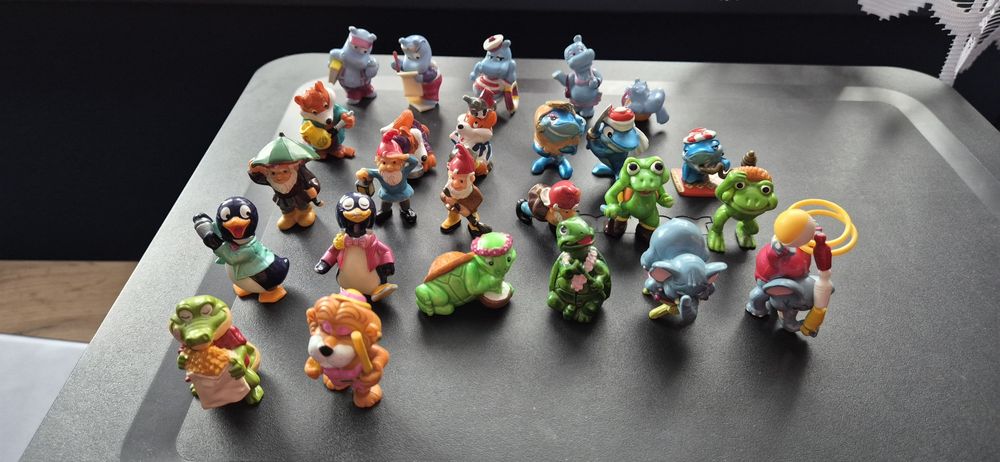 Kinder Retro PRL lata-90, ferrero hipcie 25szt. Mix