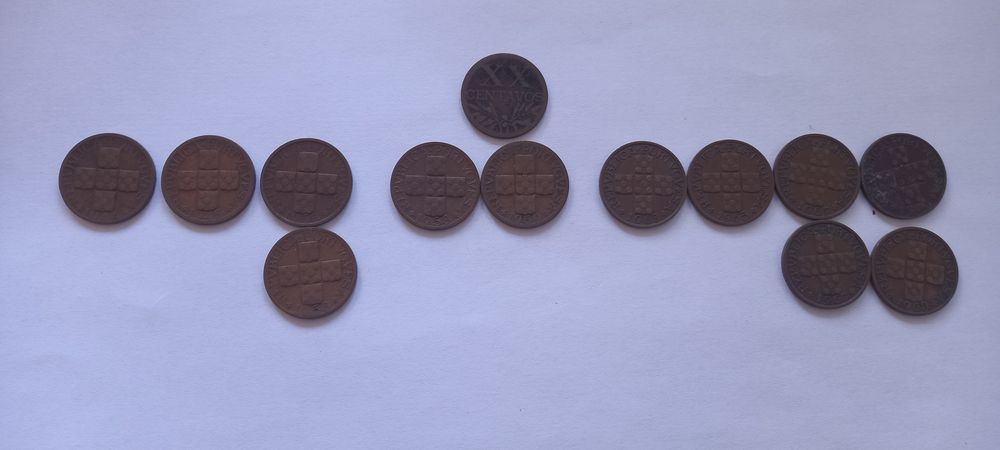 Moedas antigas (escudos e centavos)