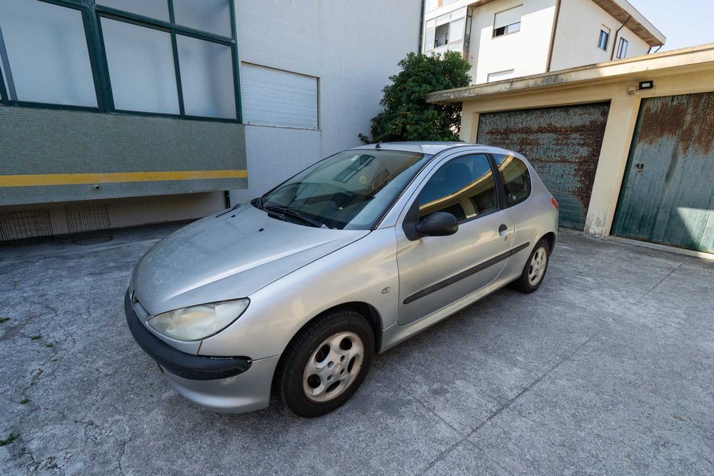 Peugeot 206 1.4 HDi Diesel (2002)