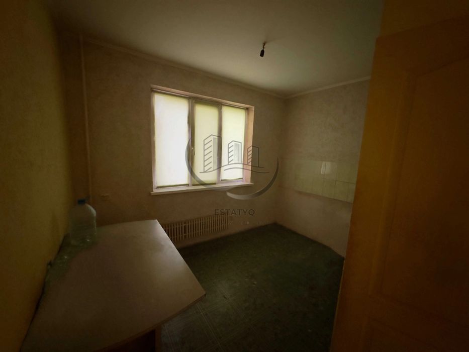 Продам 4 кімнатну квартиру, Салтівка, 626Мкр.