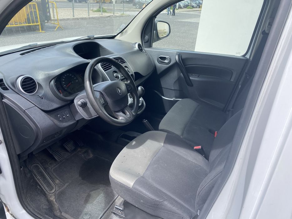 Kangoo maxi 3 lugares c/AC