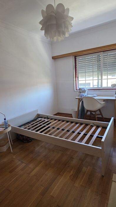 Cama de solteiro da  Conforama