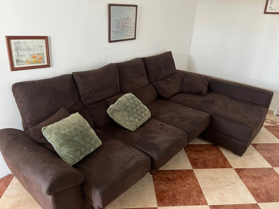 Sofá com arrumação extensível