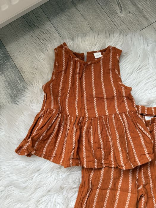 Стильний літній костюмчик next