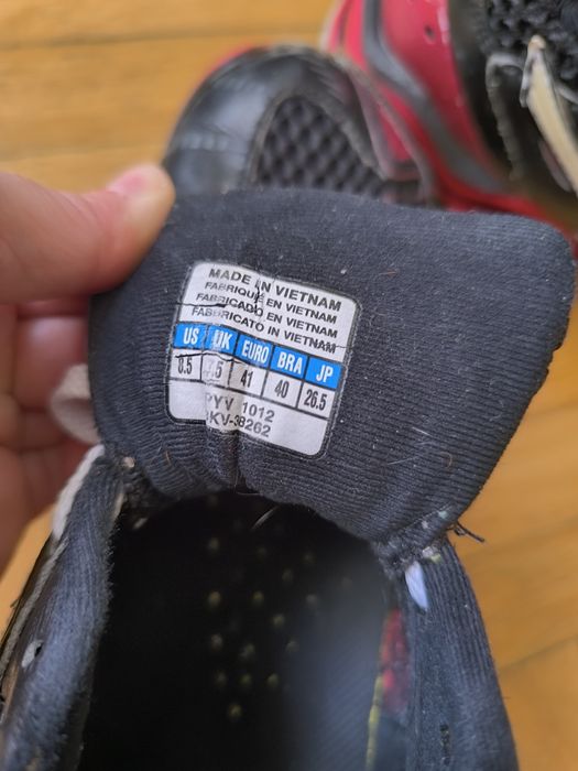 Mizuno Tornado 8 buty do siatkówki 41