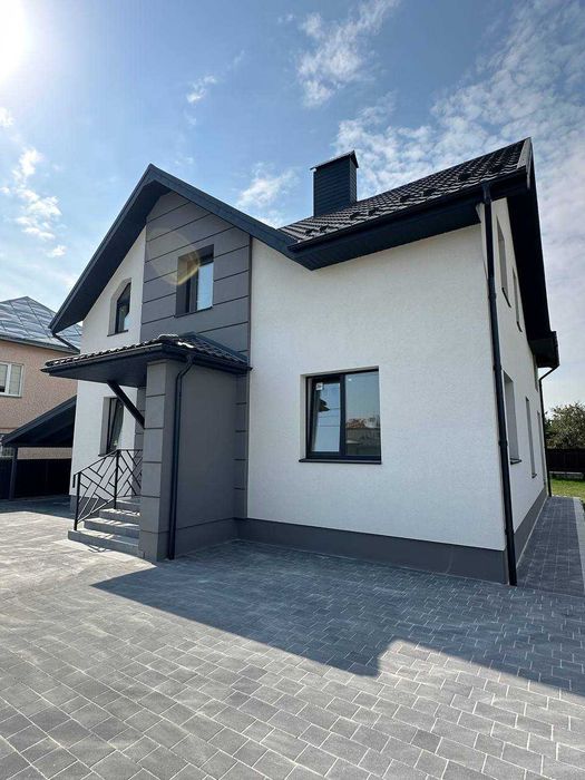 Продається окремий будинок в Крихівцях!