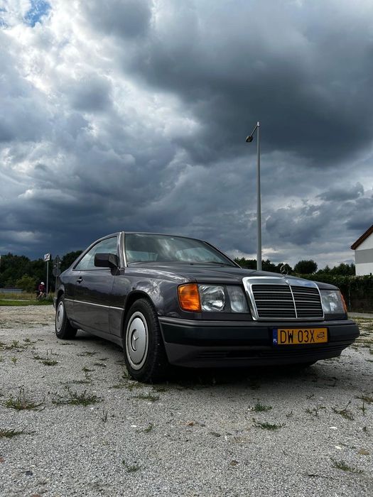 Mercedes-Benz W124 (1984-1993) Mercedes- Benz zabytkowy