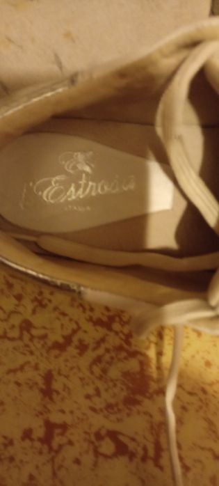 Buty białe damskie