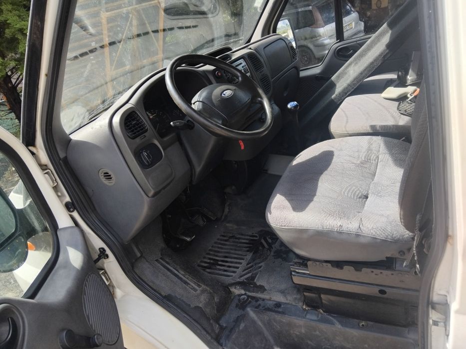 Ford  transit 2.4cc