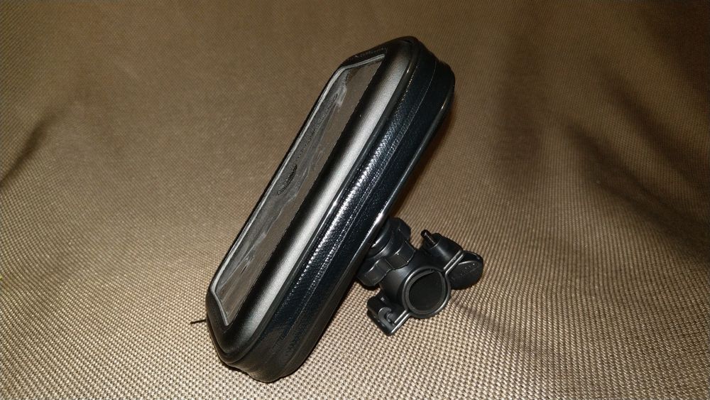 Держатель телефона мото вело влагозащитный на руль мотоцикла Glovo