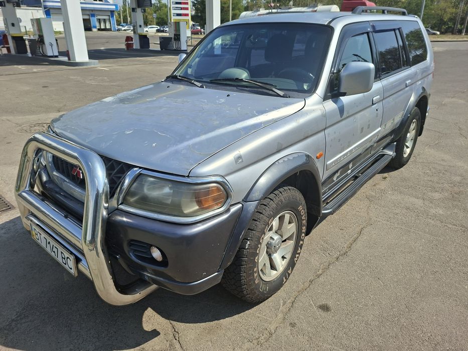 Мітсубісі Паджеро спорт автомат