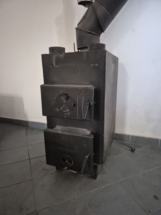 Piec z nadmuchem