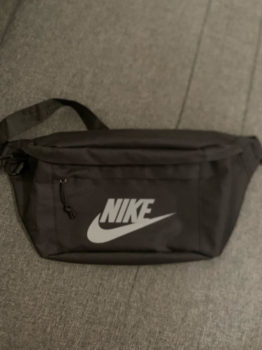 Сумка nike nk tech hip pack