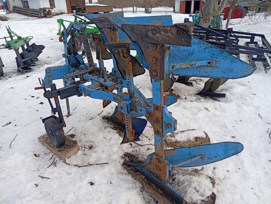 НОВИЙ плуг навісний не оборотний плн 3 35 під кукурудзу МТЗ 80 82 892