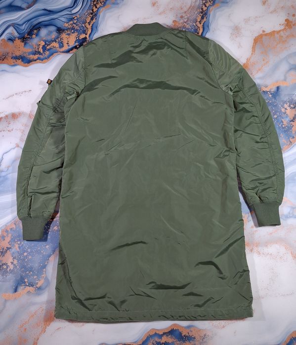Куртка Alpha Industries MA-1 W длинная женская демисезон