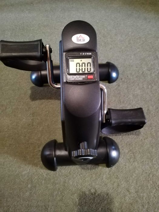 Vendo bicicleta ergométrica compacta HOMCOM473915998350223360
