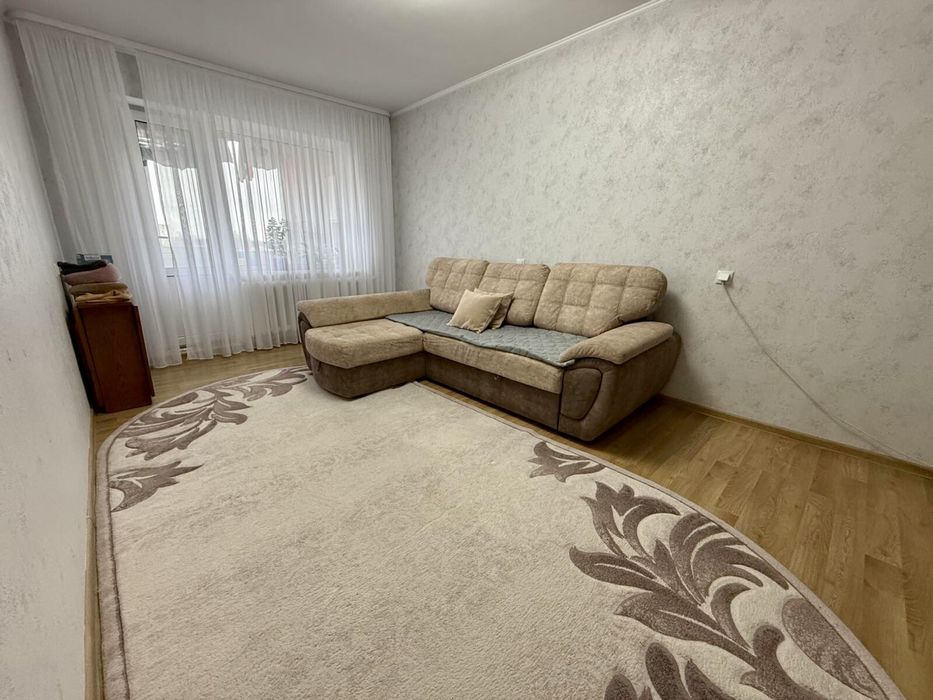 Продається 2 кімнтна квартира з ремонтом вул.Безручка