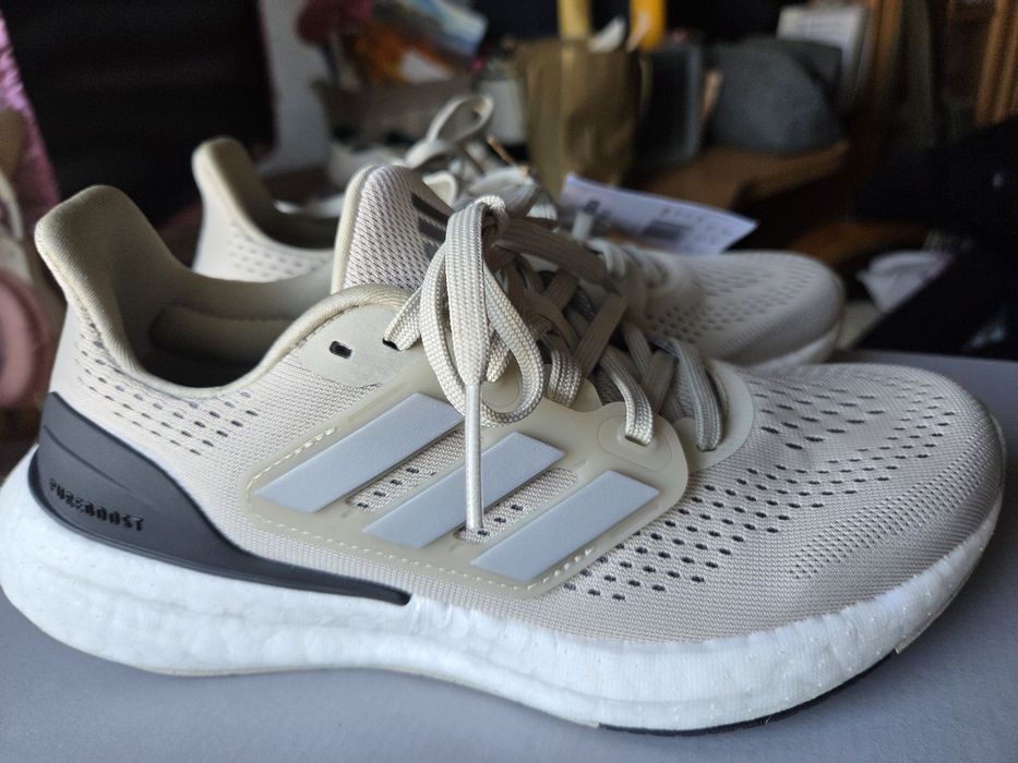 Кросівки Адідас нові, р.36-36,5