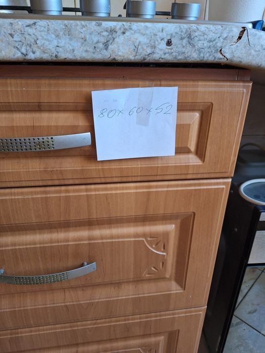 Sprzedam szafki kuchenne
