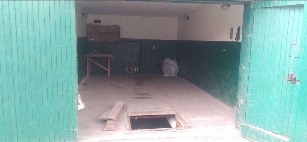 Цегляний гараж з підвалом в ГК Ветеран вул. Сиваська, 1А