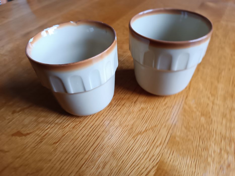 Kubki PRL garnuszki brązowe