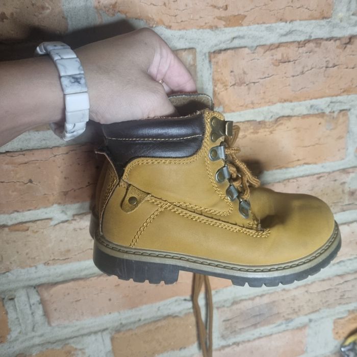 БЕЗКОШТОВНО взуття на хлопчика