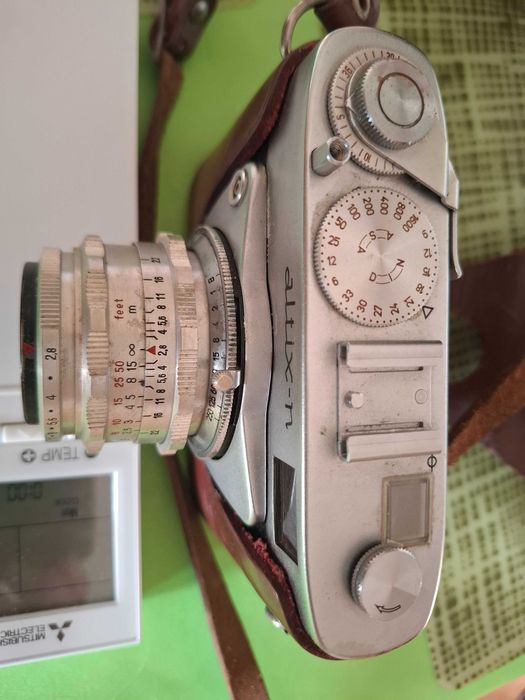 Aparat analogowy z futerałem oryginalnym ALTIX-n