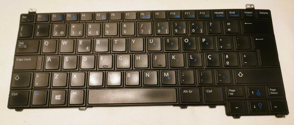 Dell Latitude E5440 Keyboard – Portuguese64284520606978120