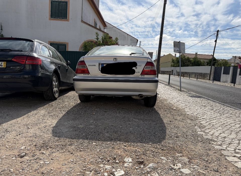 Honda Civic 1.5 (2000) – 174.717 km – Sinistrado