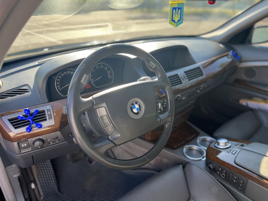 Продам  BMW 735і