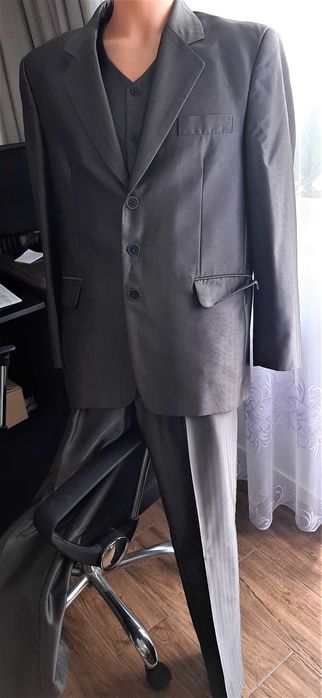 Stalowy Garnitur 3 częściowy marki Claudio 170/100