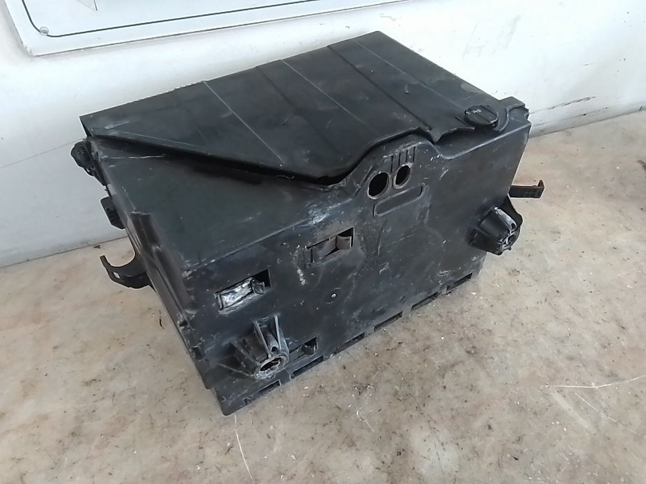 Caixa de Alujamento de Bateria PEUGEOT 3008 I (0U_)