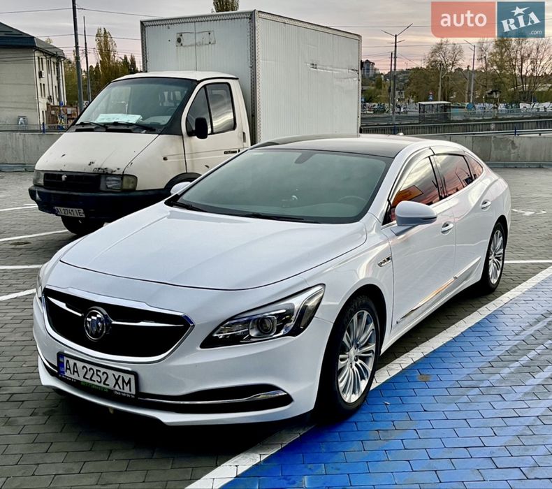 Buick LaCrosse gybrid 2018г