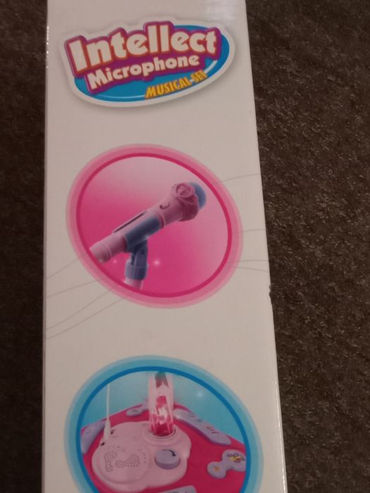 Sprzedam mikrofon zabawka