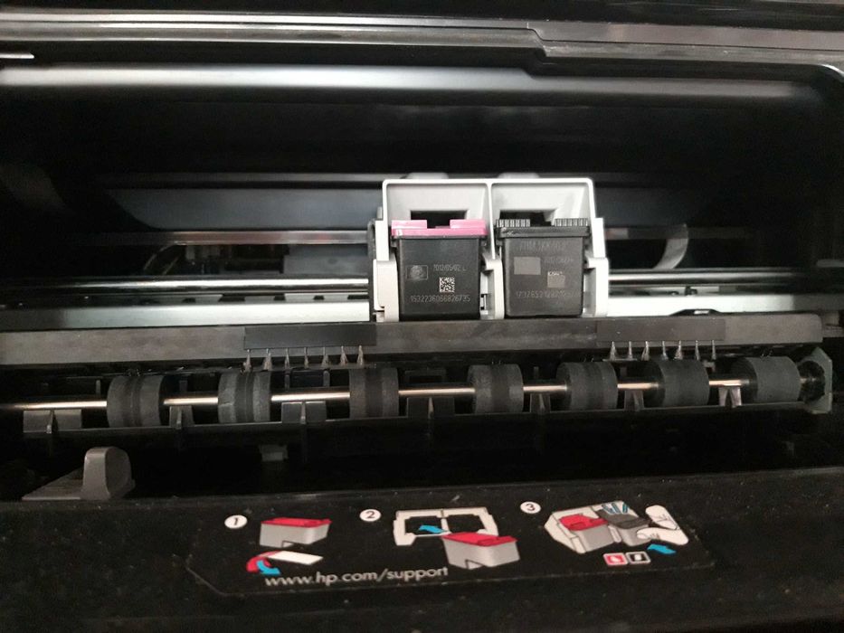 Impressora HP Photosmart C4780 All-in-One (Imprime, Copia, Digitaliza)