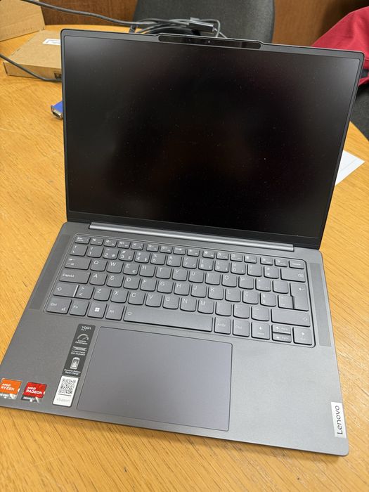 Portátil Lenovo Yogra 7 Pro à venda – Excelente estado!