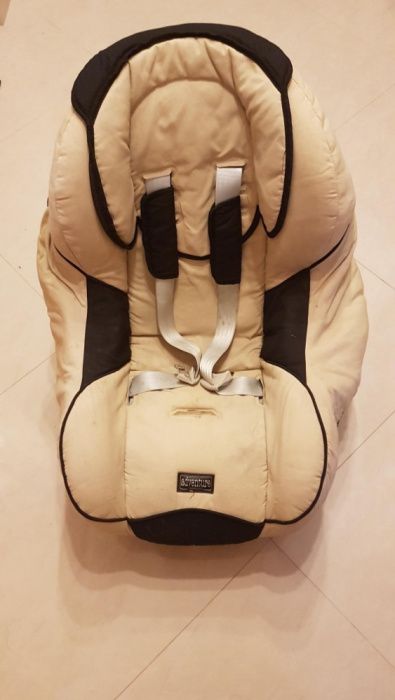 Carro + cadeira auto + cadeira de passeio + Alcofa BébéCar Adventure