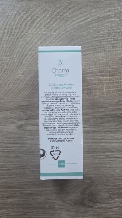 Liftingujący krem do twarzy Charm na dzień i noc 100 ml
