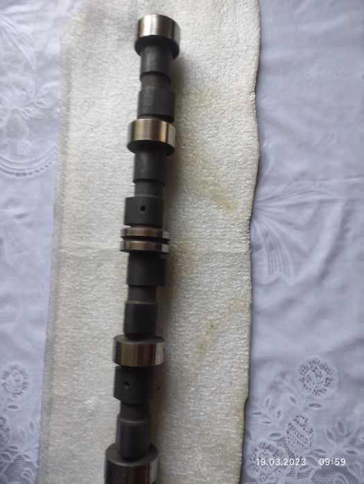 Розподільчий вал на автомобиль ВАЗ 2106