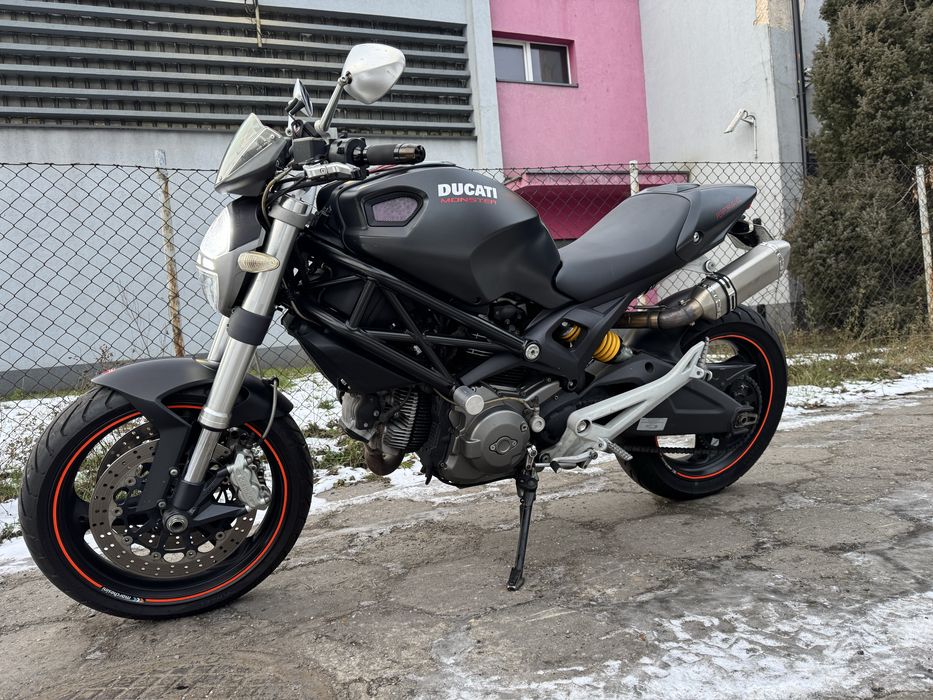 Ducati 696  przebieg 36400KM !!!