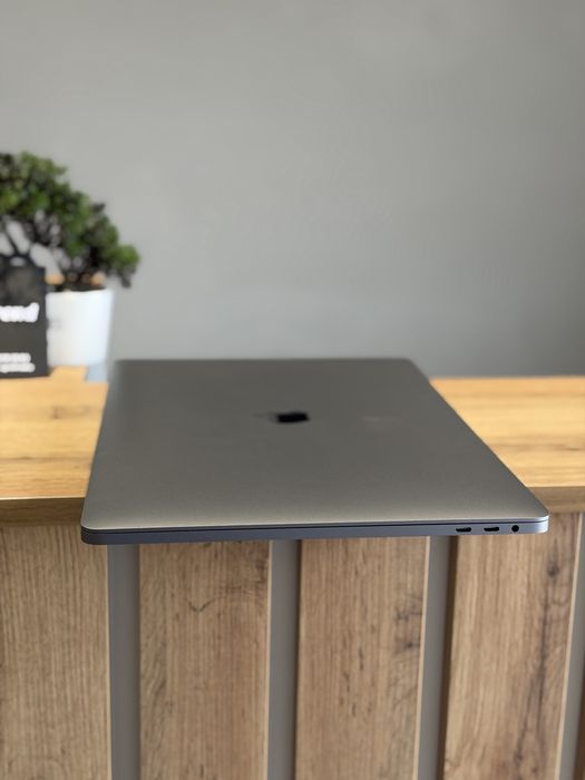 MacBook Pro 16 2019 i9/16/512Gb • Гарантія