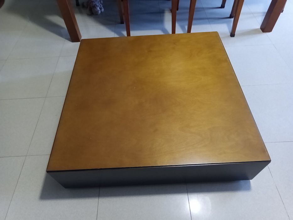 Mesa de centro com arrumação