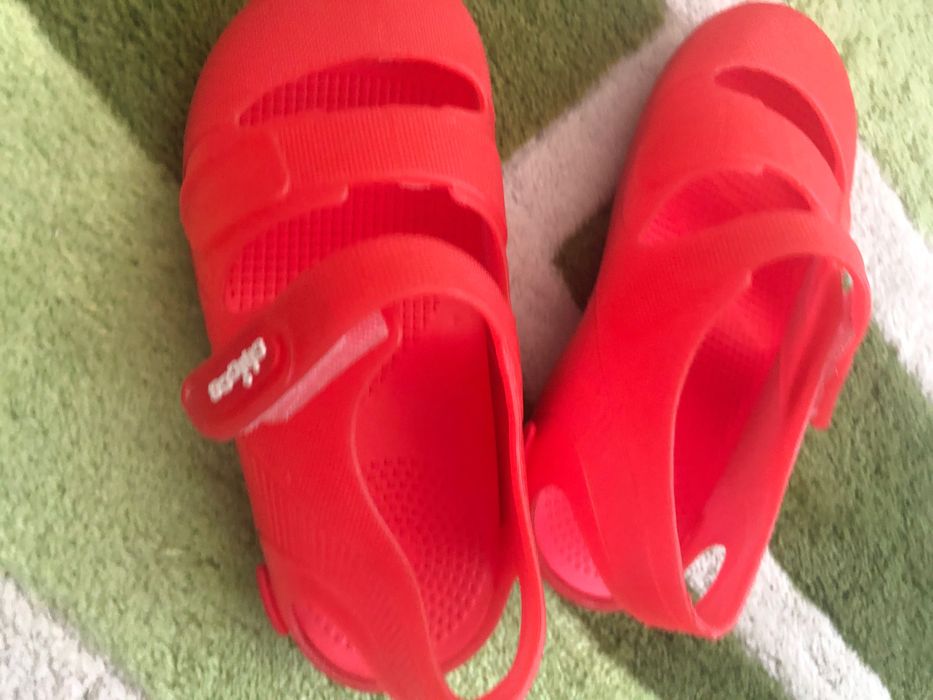 Nowe gumowe buty Chicco 29