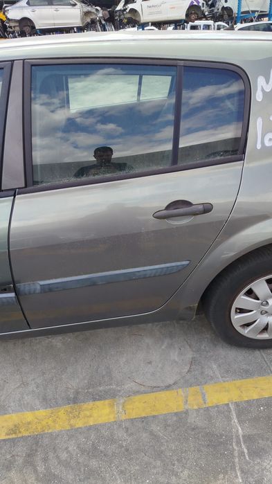 Porta trás esquerda RENAULT Megane II (BM0/1_, CM0/1_)