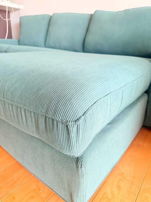 Sofá IKEA KIVIK com chaise longue, capa lavável verde-acinzentado