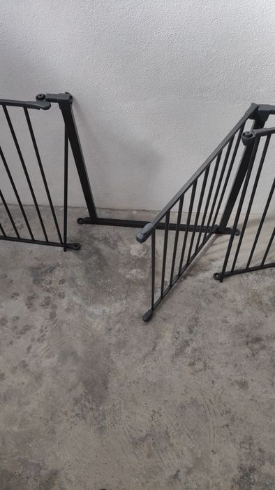 Grade de proteção para lareiras  preto