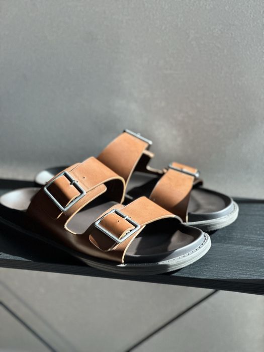 Чоловічі шльопанці Zara