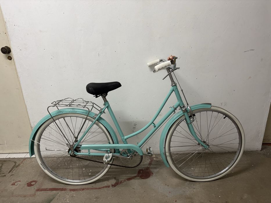 Bicicleta pasteleira vintage