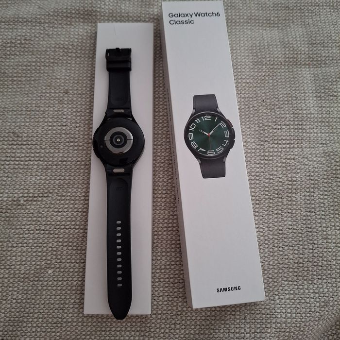 Samsung
SmartWatch 6