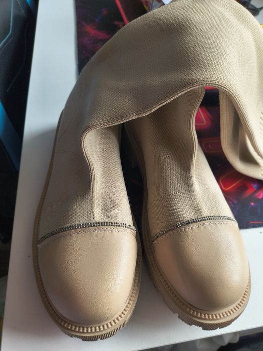 buty nowe nie używane bezowe